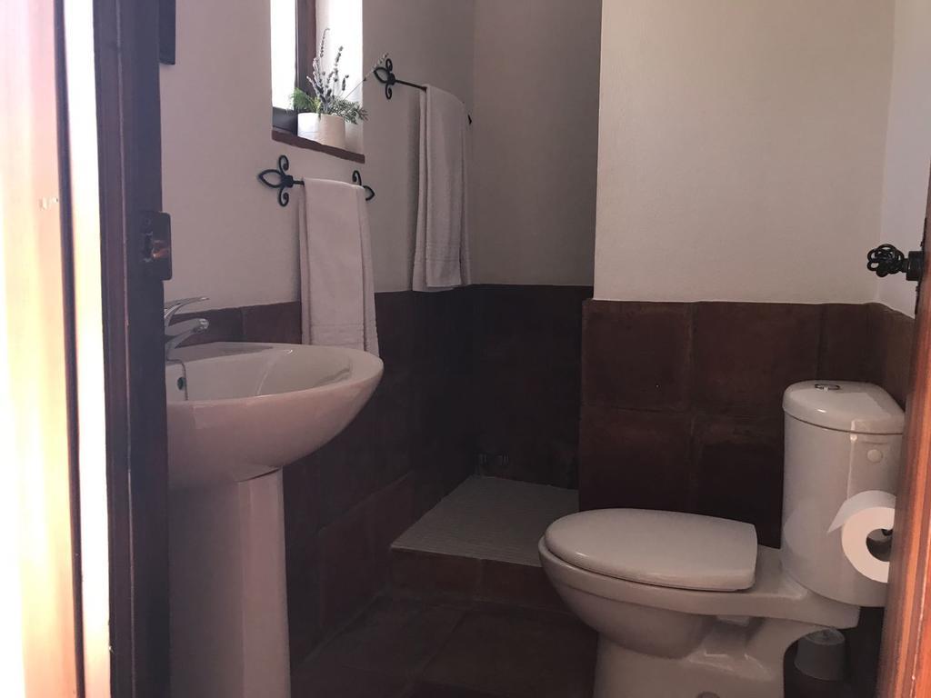 Cortijo Nuevo Alojamiento Rural Cuevas del Becerro Luaran gambar